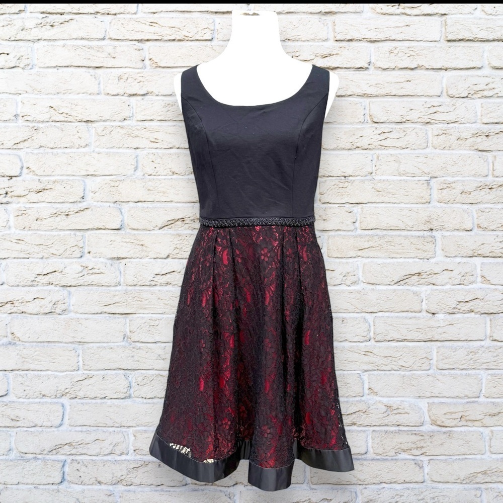Carmen Marc Valvo Black and Red Fit and Flare Midi Dress Size 12